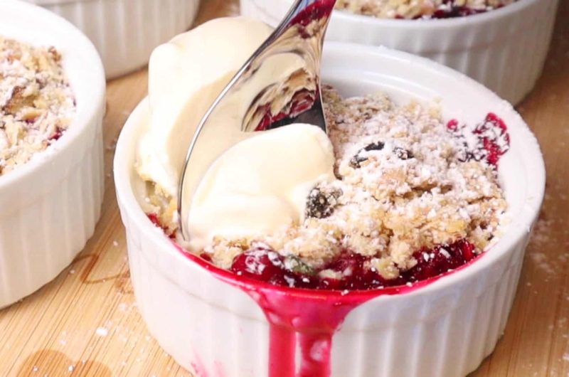 Berries Crumble Dessert