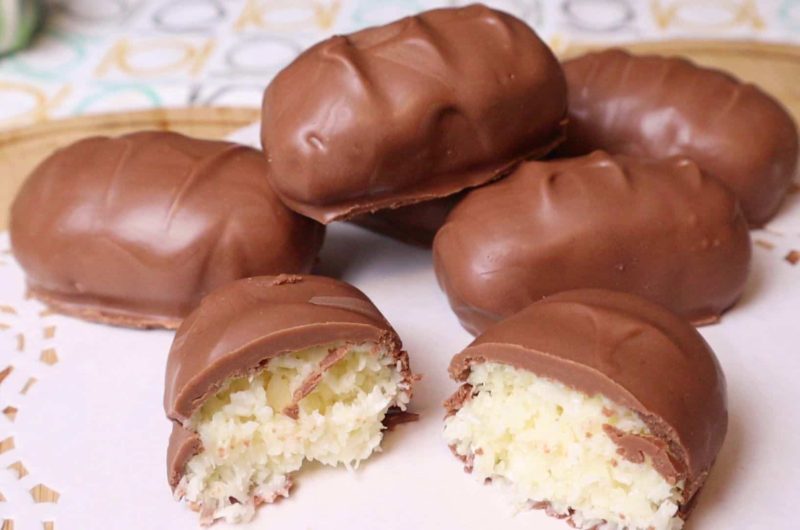 Easy Homemade Bounty Bars