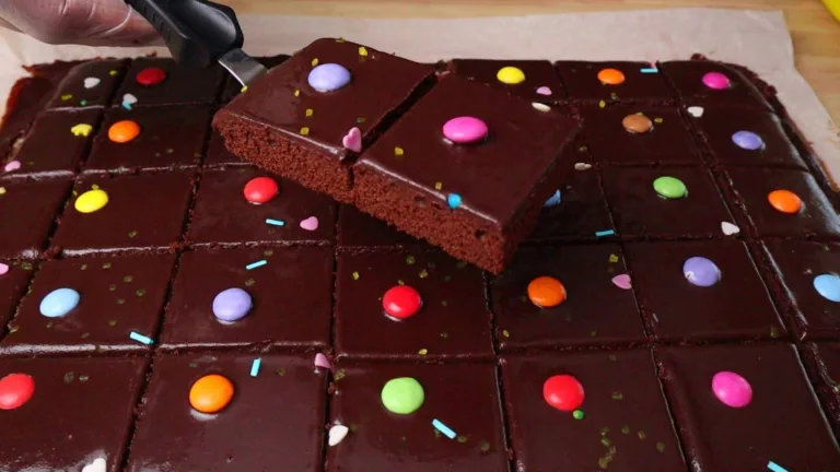 Chocolate Cake Quick and Easy!