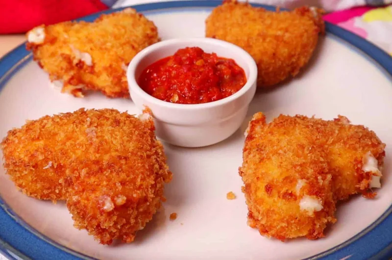 Crispy Mozzarella Cheese Bites