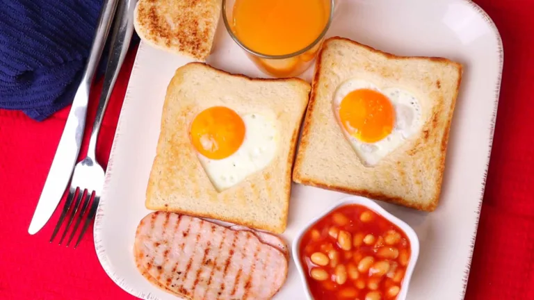 Valentine’s Day Breakfast in Bed