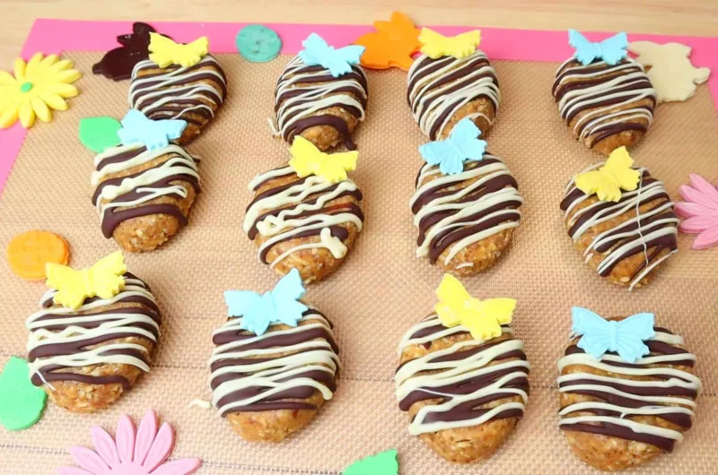 Crunchy Nut Bars for Your Easter Treats