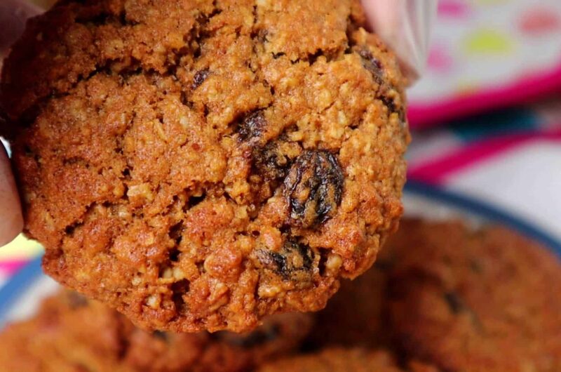 Best Oatmeal Raisin Cookies Recipe