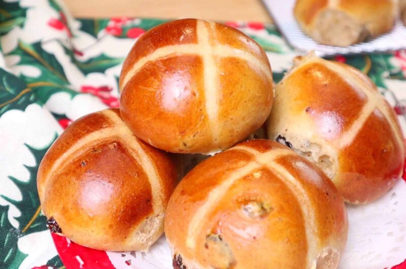 Traditional Hot Cross Bun Recipe
